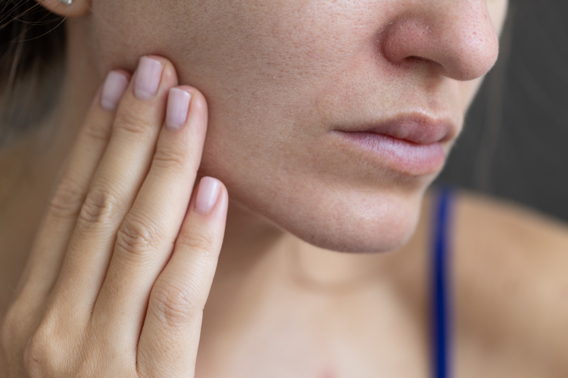 Dry irritated skin after showering in hard chlorinated water